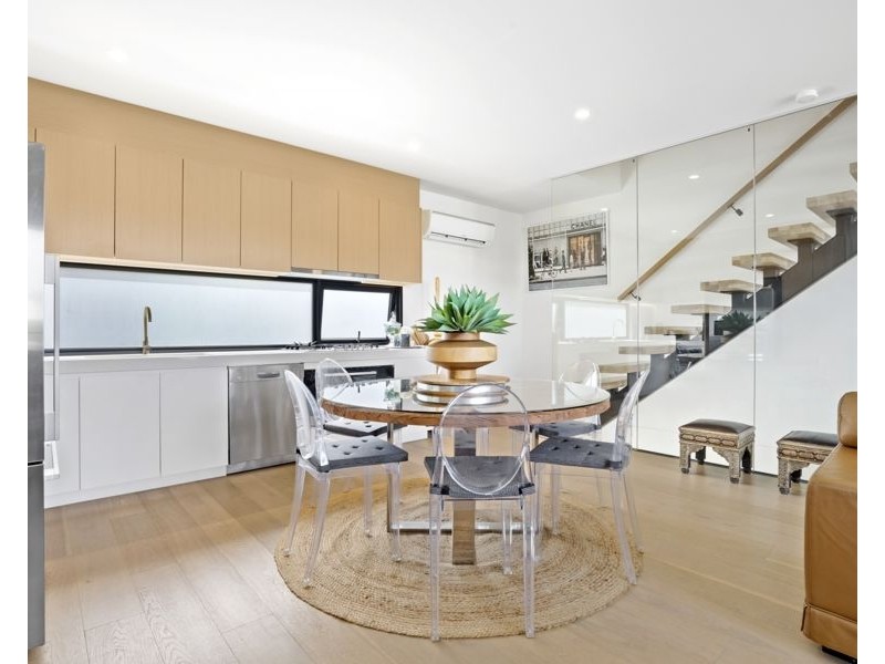 1/27 Burra Street, Surfers Paradise QLD 4217