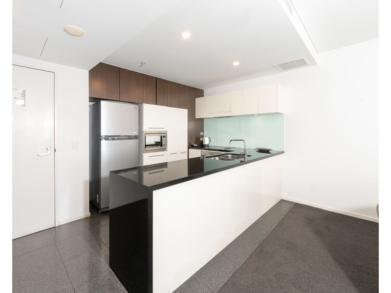 803/89 Surf Parade, Broadbeach QLD 4218