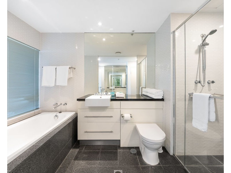 803/89 Surf Parade, Broadbeach QLD 4218