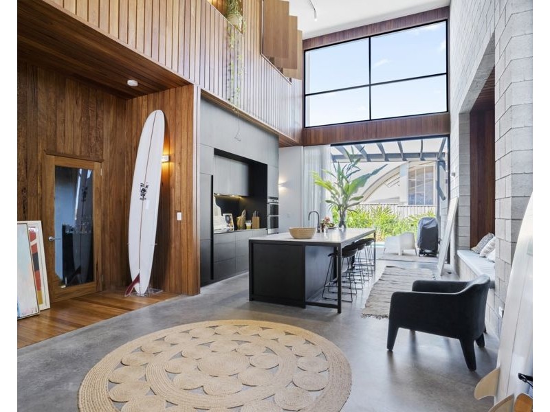 4 Elizabeth Street, Tugun QLD 4224