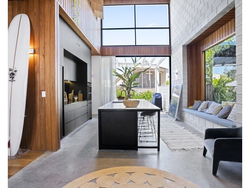 4 Elizabeth Street, Tugun QLD 4224