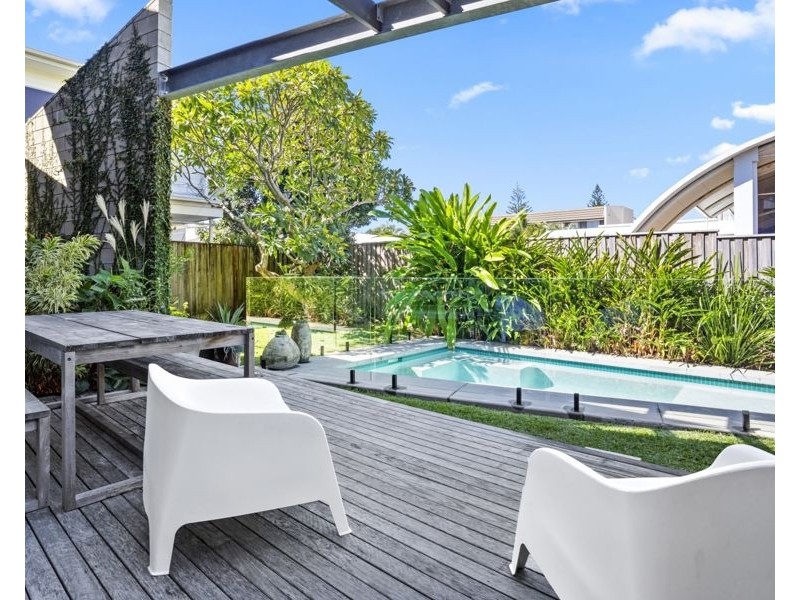 4 Elizabeth Street, Tugun QLD 4224