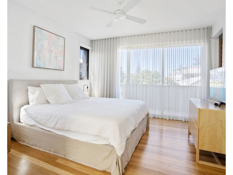 4 Elizabeth Street, Tugun QLD 4224