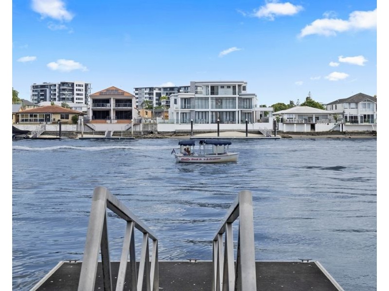 112/32 Riverview Parade, Surfers Paradise QLD 4217
