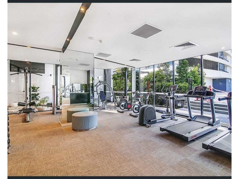 5602/5 Harbour Side Court, Biggera Waters QLD 4216