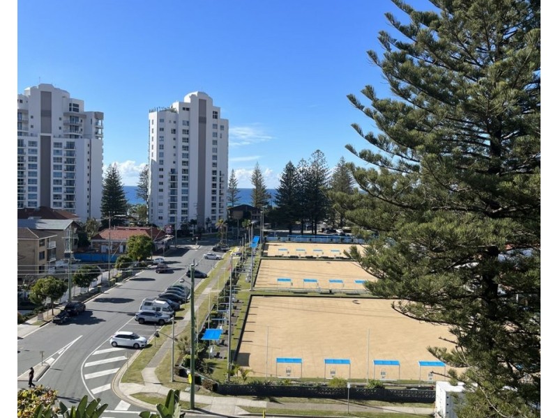 20/22 Armrick Avenue, Broadbeach QLD 4218