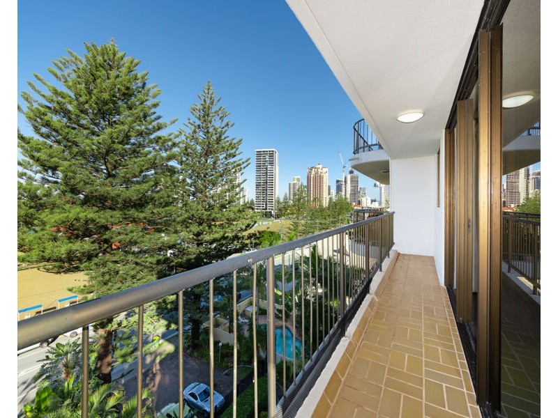 20/22 Armrick Avenue, Broadbeach QLD 4218