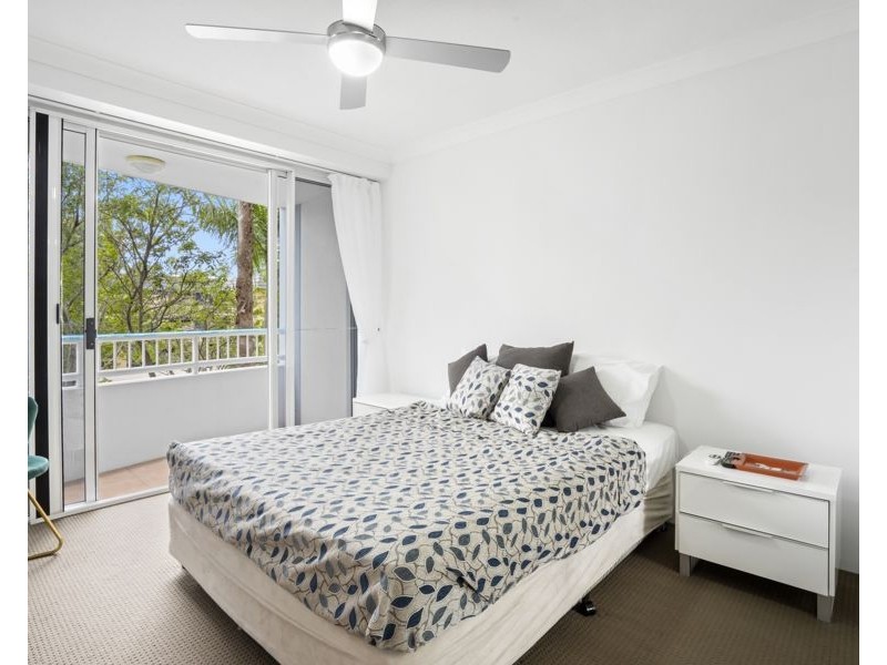 2633 Gold Coast Highway, Broadbeach QLD 4218