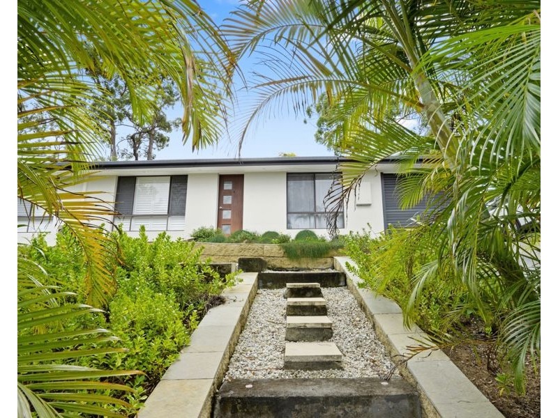 8 Cherokee Crescent, Mudgeeraba QLD 4213