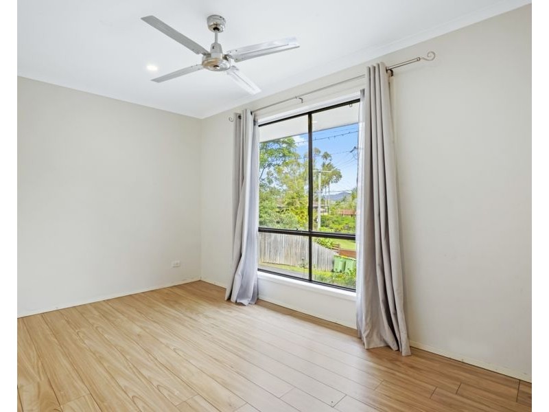 8 Cherokee Crescent, Mudgeeraba QLD 4213