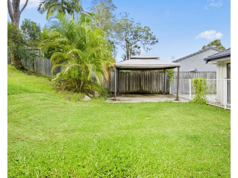 8 Cherokee Crescent, Mudgeeraba QLD 4213