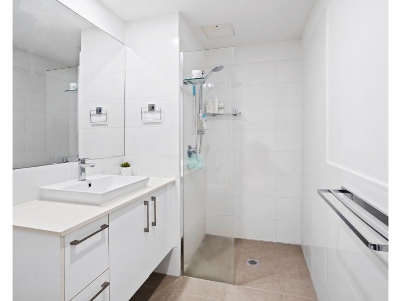 1112/6-8 Waterford Court, Bundall QLD 4217