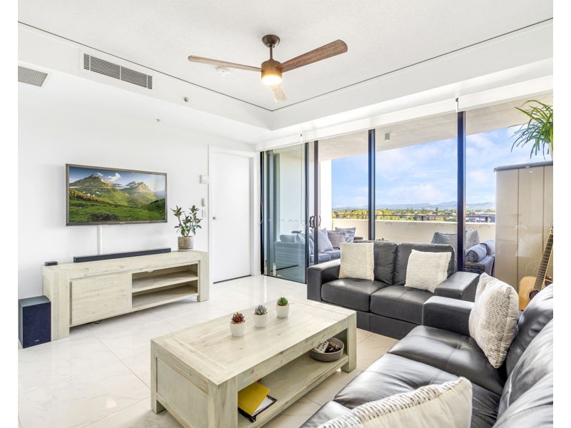 609/22 Surf Parade, Broadbeach QLD 4218