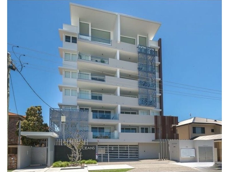 305/26-28 Gray Street, Southport QLD 4215