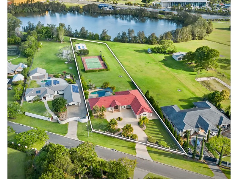 15 Maryland Avenue, Carrara QLD 4211