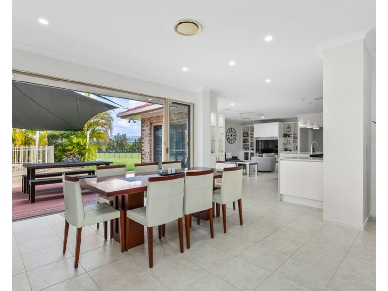 15 Maryland Avenue, Carrara QLD 4211