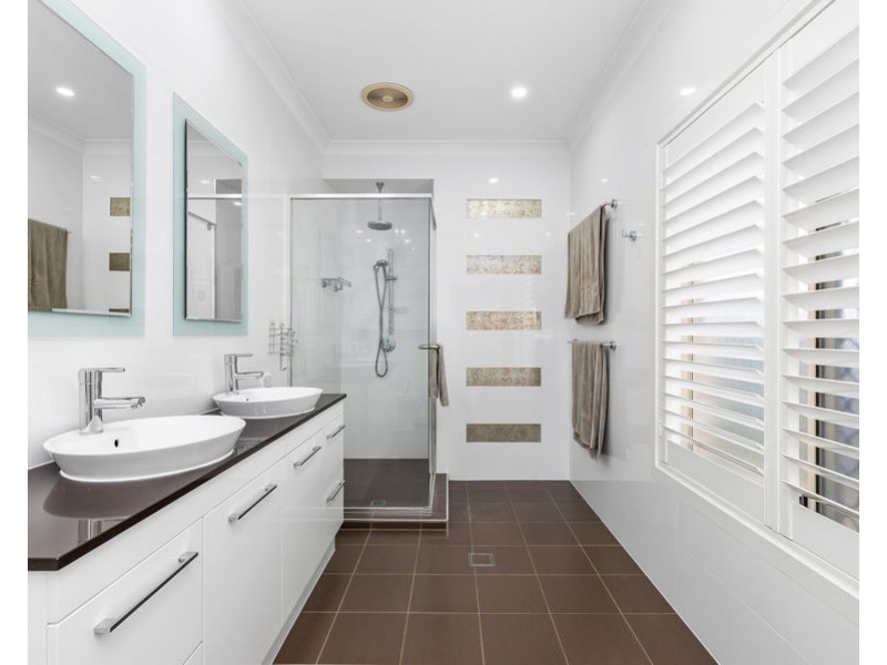 15 Maryland Avenue, Carrara QLD 4211