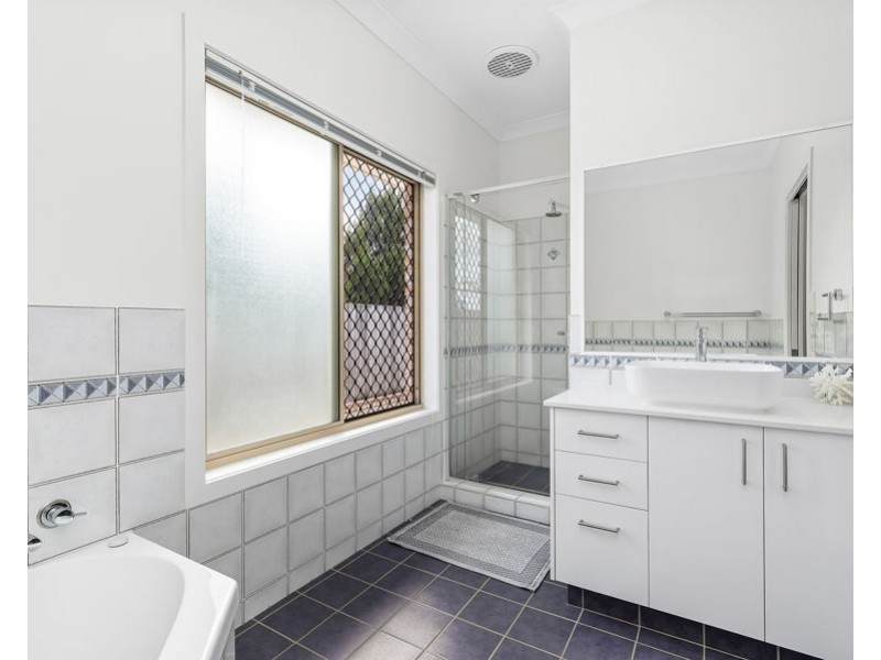 15 Maryland Avenue, Carrara QLD 4211