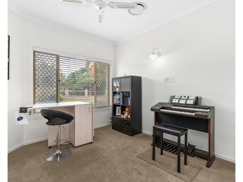 15 Maryland Avenue, Carrara QLD 4211