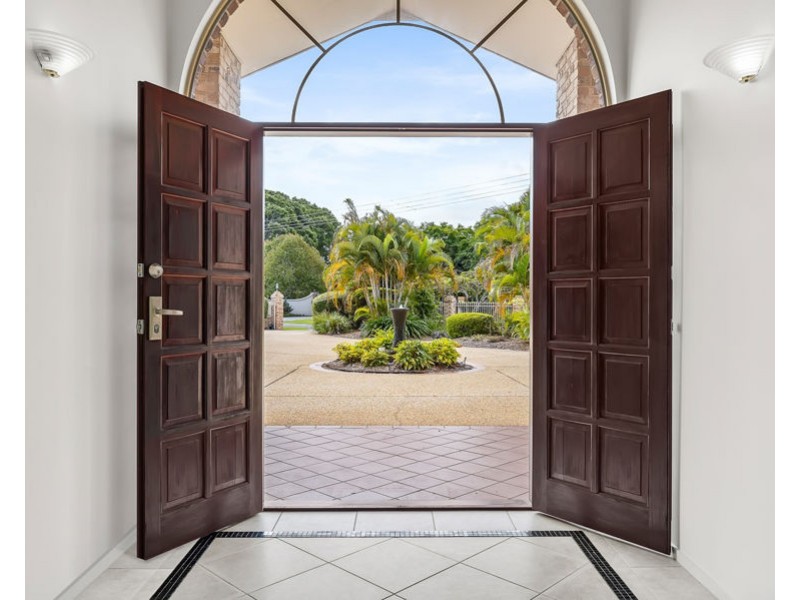 15 Maryland Avenue, Carrara QLD 4211