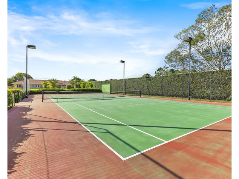 15 Maryland Avenue, Carrara QLD 4211