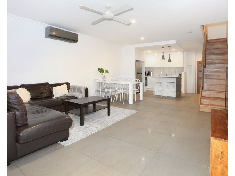 25 The Crestway, Robina QLD 4226