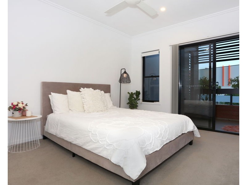 25 The Crestway, Robina QLD 4226
