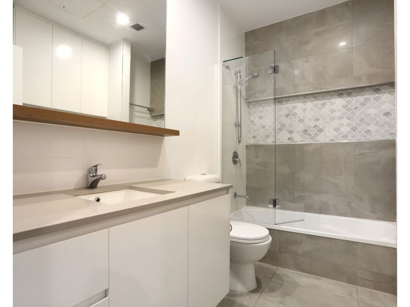 25 The Crestway, Robina QLD 4226