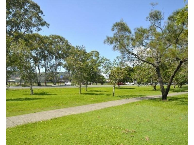 1/80 Sarawak Avenue, Palm Beach QLD 4221
