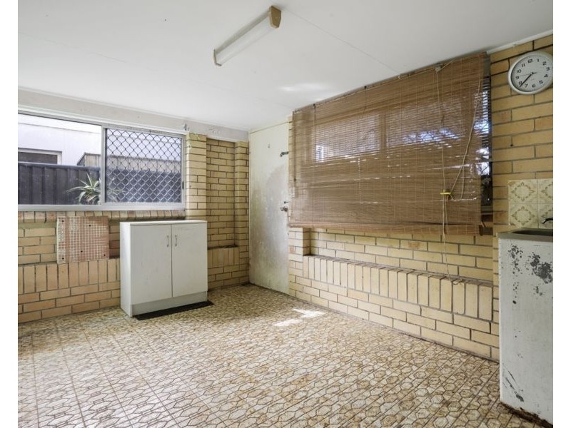 82 Sunshine Parade, Miami QLD 4220