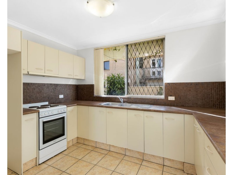 8/11 Peninsular Drive, Surfers Paradise QLD 4217