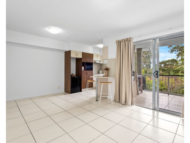 21/148 High Street, Southport QLD 4215