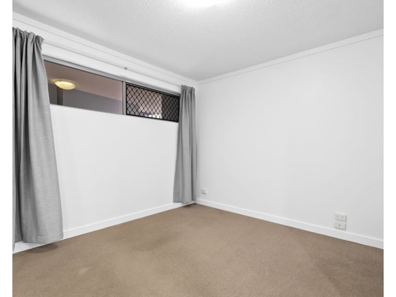 21/148 High Street, Southport QLD 4215
