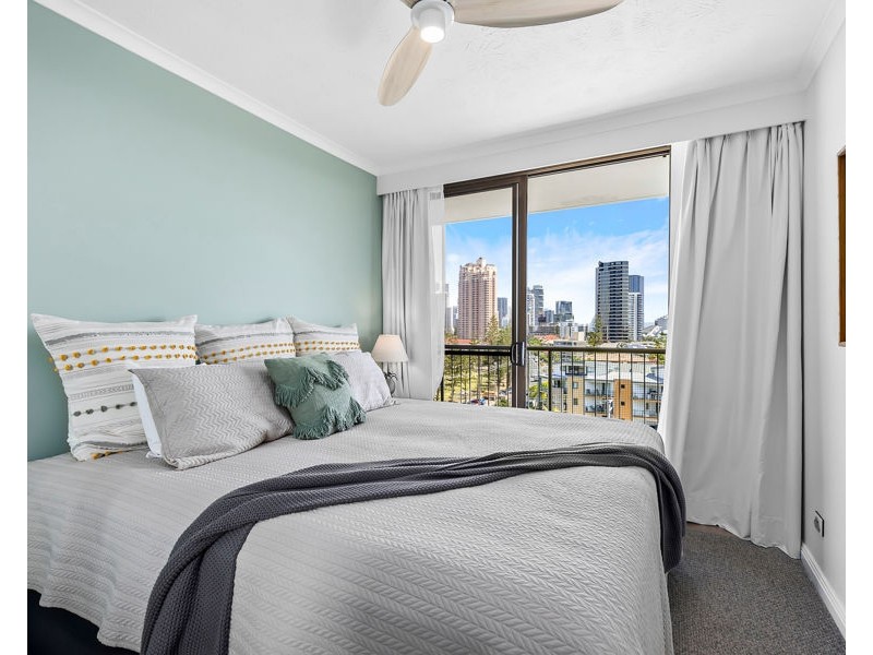 22/22 Armrick Avenue, Broadbeach QLD 4218