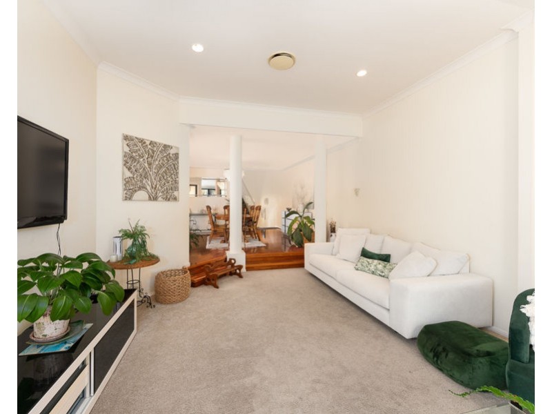 129/125 Santa Cruz Blvd, Clear Island Waters QLD 4226
