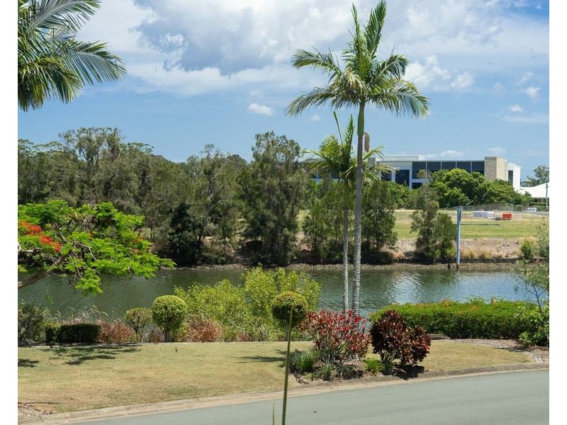 129/125 Santa Cruz Blvd, Clear Island Waters QLD 4226