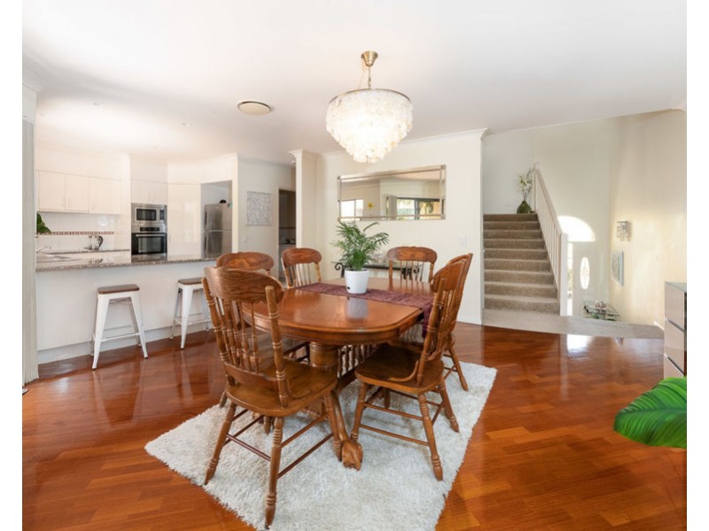 129/125 Santa Cruz Blvd, Clear Island Waters QLD 4226