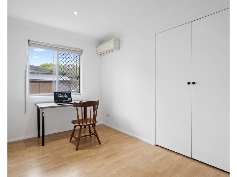 16 Chuter Avenue, Southport QLD 4215