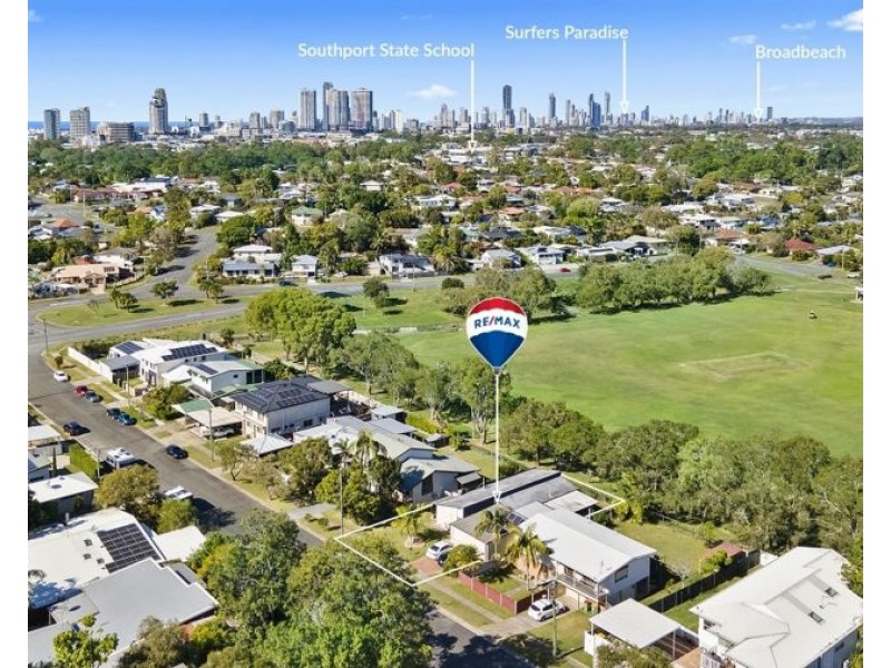 16 Chuter Avenue, Southport QLD 4215