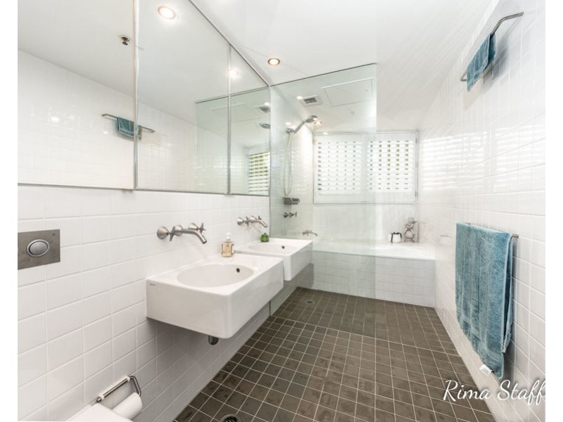 2805/159 Old Burleigh Road, Broadbeach QLD 4218