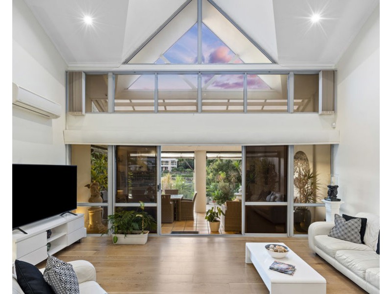 56/125 Santa Cruz Blvd, Clear Island Waters QLD 4226