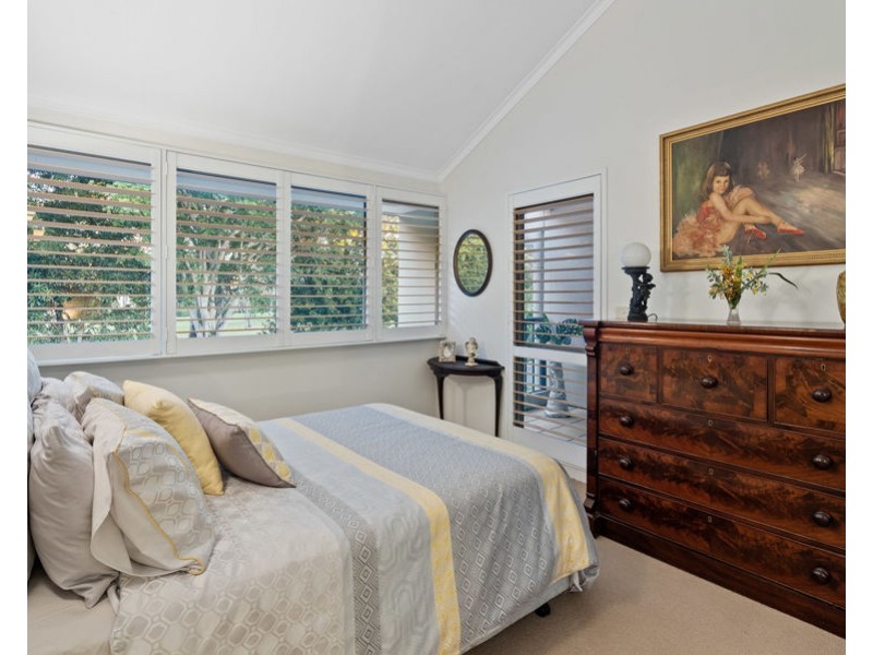 56/125 Santa Cruz Blvd, Clear Island Waters QLD 4226