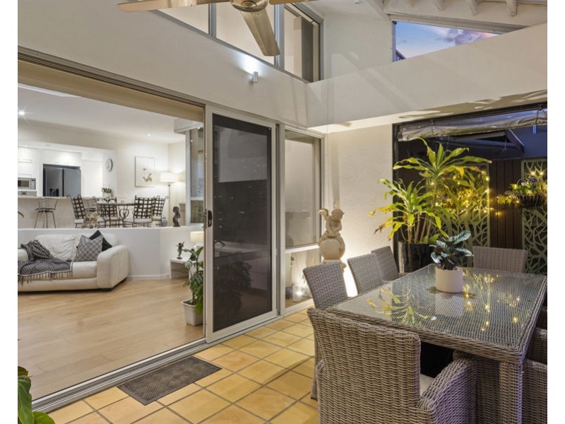 56/125 Santa Cruz Blvd, Clear Island Waters QLD 4226