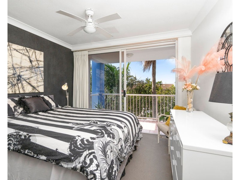 1034/2623-2633 Gold Coast Highway, Broadbeach QLD 4218