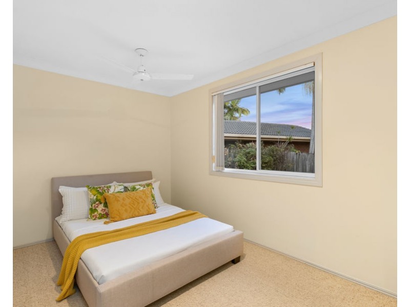 4 Castaway Court, Robina QLD 4226