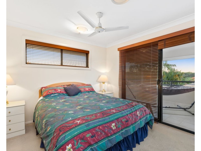 8 Redgum Place, Molendinar QLD 4214