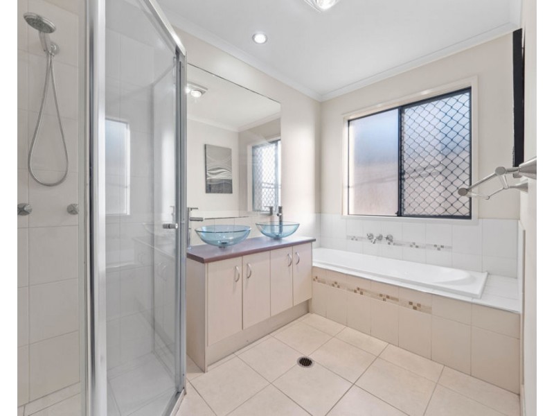 59 Highcrest Circuit, Molendinar QLD 4214