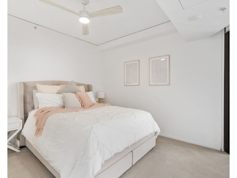 1209/22 Surf Parade, Broadbeach QLD 4218