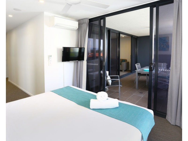 18/2729 Gold Coast Highway, Broadbeach QLD 4218