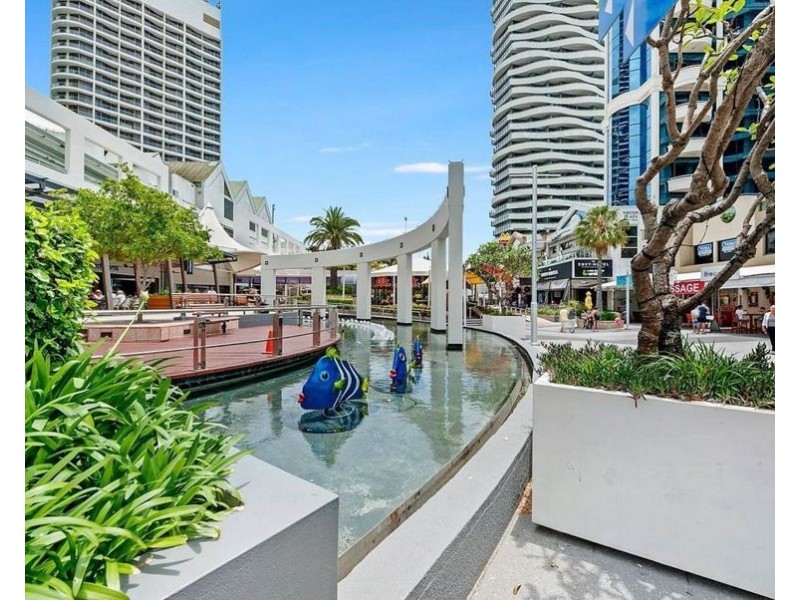 18/2729 Gold Coast Highway, Broadbeach QLD 4218